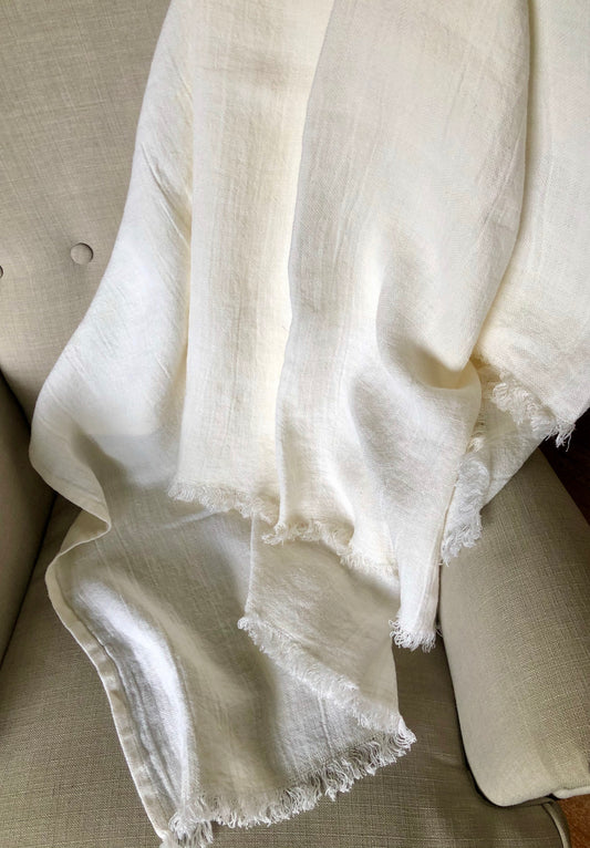 Off white  | Linen throw