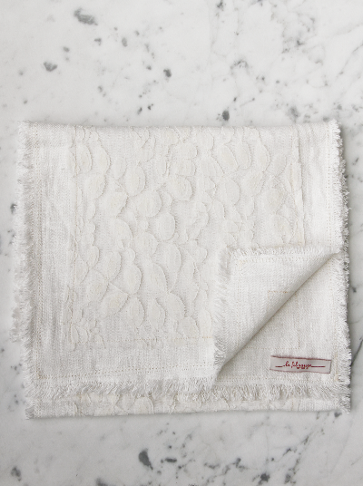 White Lace | Table Runner